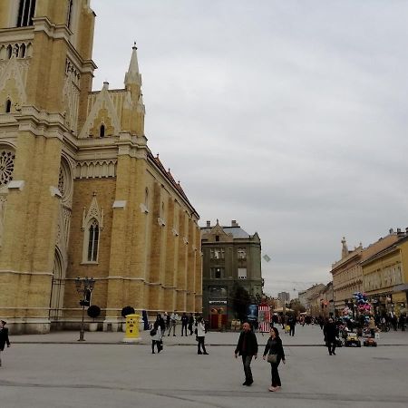 Filinhome Zmaj Jovina Suite Нови Сад Екстериор снимка