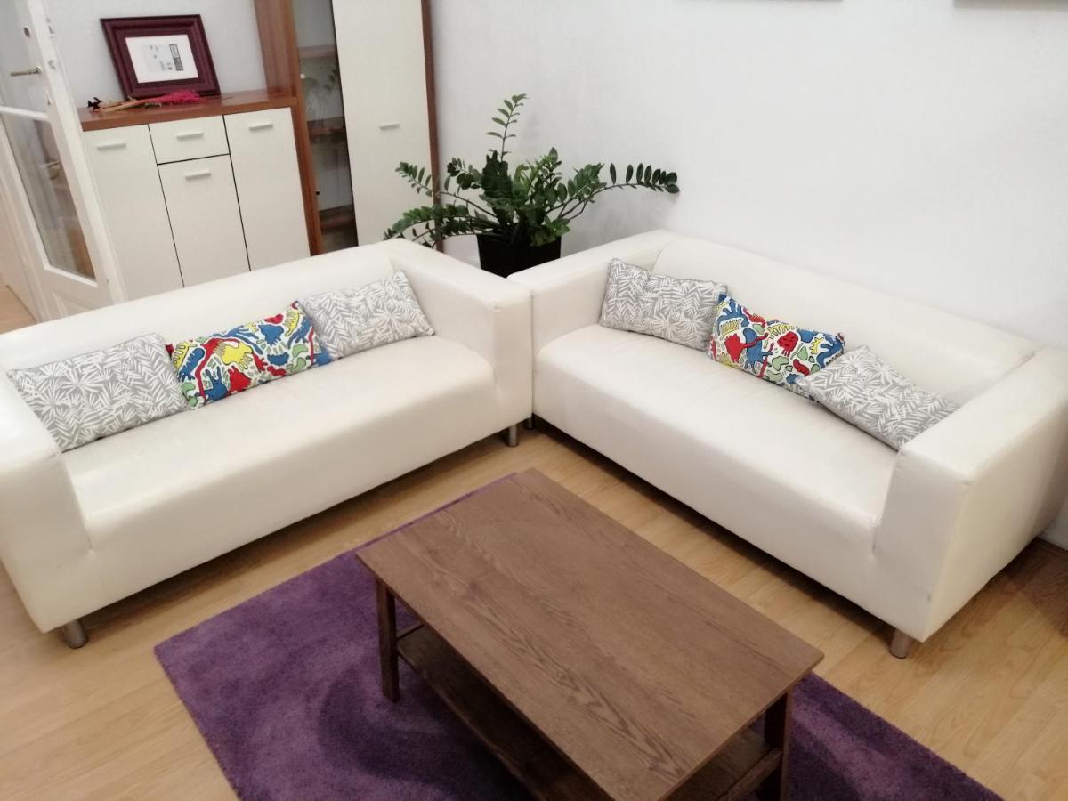 Filinhome Zmaj Jovina Suite Нови Сад Екстериор снимка